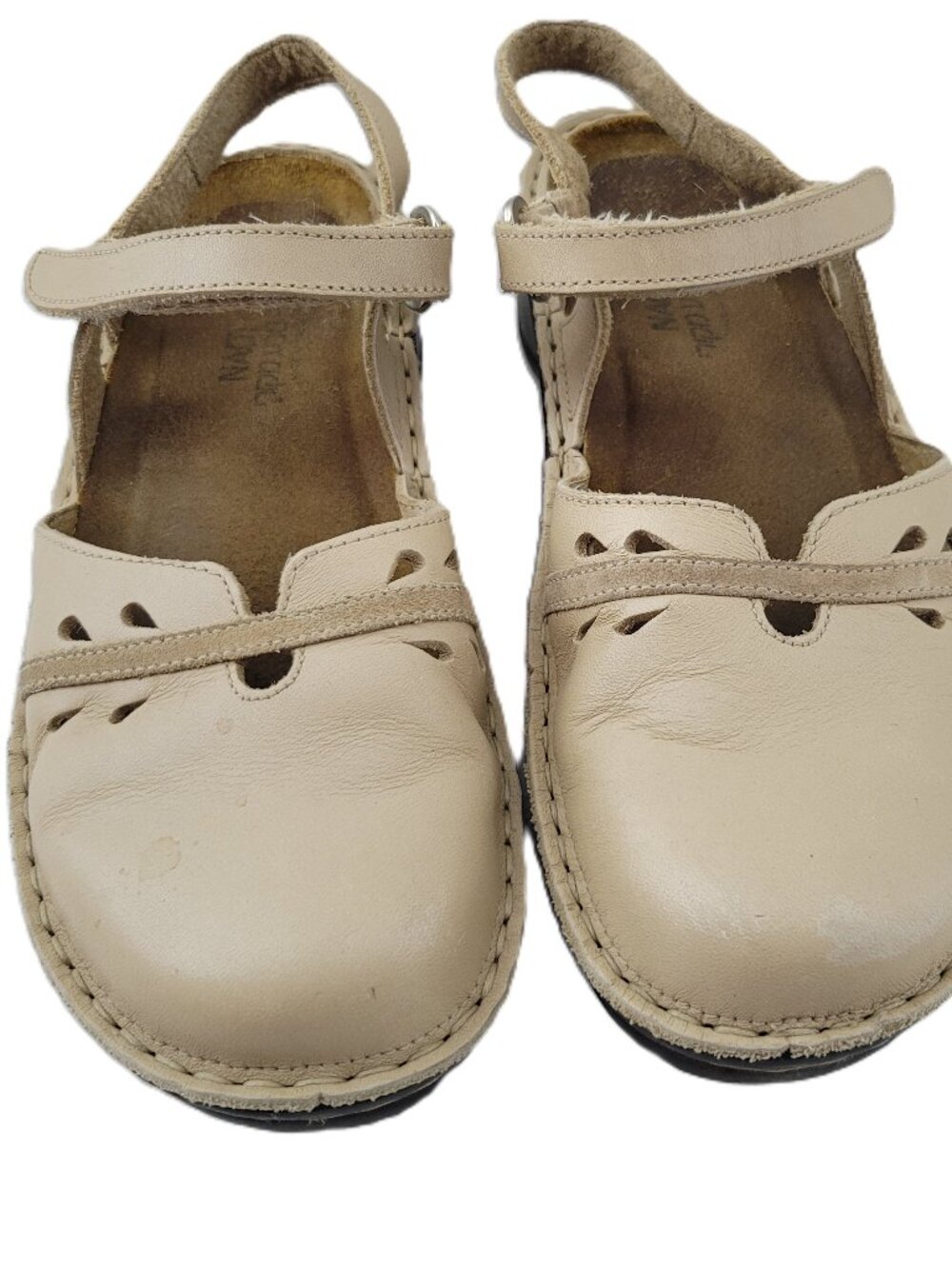 Naot Ivory Cream Leather Shoes Women's Size US 8 EUR 38 Mary Jane Strap Closure